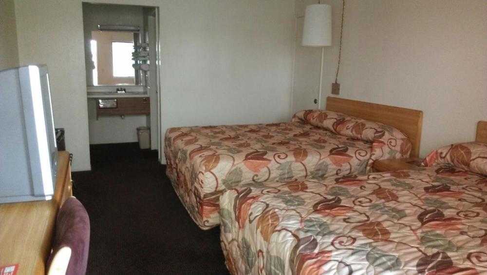 Ez 8 Motel Ньюарк Екстер'єр фото